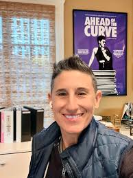 Curve magazine publisher hosts Lesbian Visibility Week